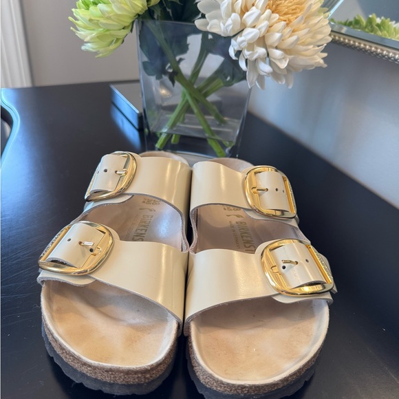 Birkenstock Cream and Gold Sandals with Contoured Footbed - Picture 1 of 8